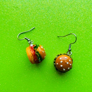 Cheeseburger Earrings Kitschy Earrings Kawaii Earrings Food Earrings Funny Earrings Weird Earrings Funky Earrings Fun Earrings Alien Bratz