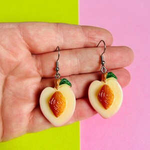 Peach Earrings Kitschy Earrings Kawaii Earrings Food Earrings Summer Earrings Spring Earrings Gifts For Her Funky Earrings Fun Earrings