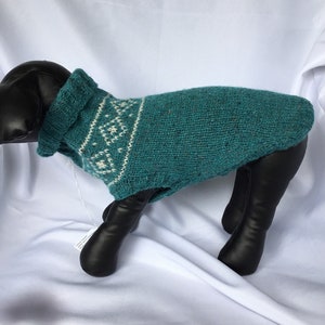 Dog (pet) sweater