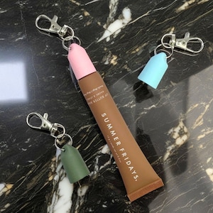 Summer Fridays Keychain Cap for Summer Fridays Key Chain Cap Holder Lip Balm Cap Keychain Gift for Women - Lip Balm Accessories for Her Girl