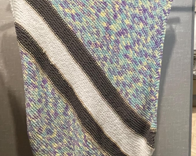 Diagonal knit multi color with grey and white stripe