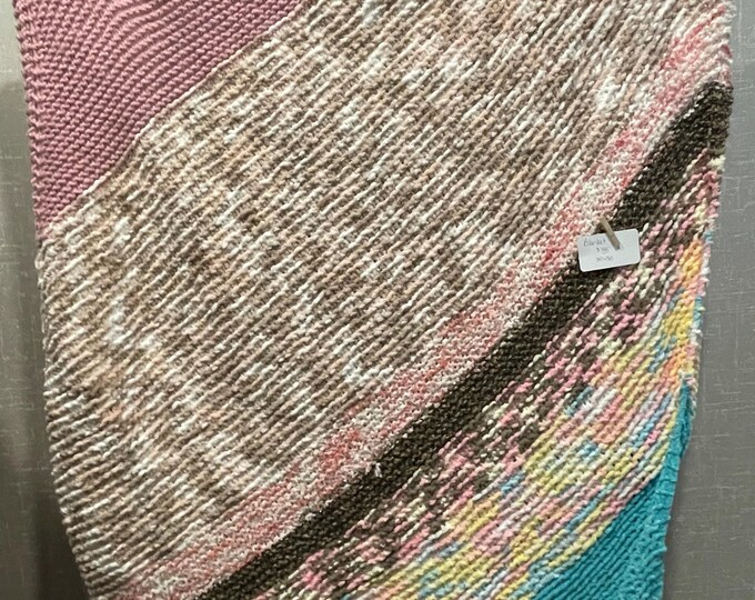 Pink white wacky color throw