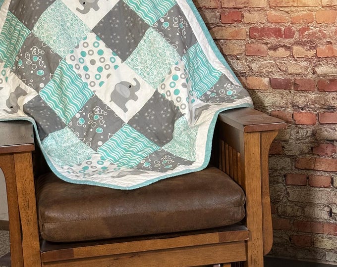Happy Elephant in Teal Baby Quilt