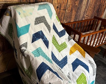 Arrows Throw Quilt
