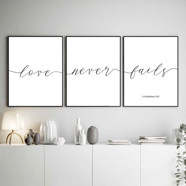 Love Never Fails Conjunto de 3 impresiones en estilo de fuente Farmhouse Script, decoración cristiana, Escritura 1 Corintios 13:8
