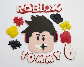 Roblocks cake topper, personalised, edible fondant, large. Handmade fresh to order.