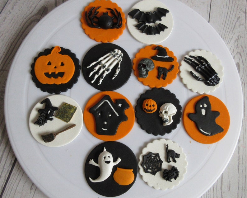 Edible Halloween cake decorations. Edible Halloween sweets. Etsy