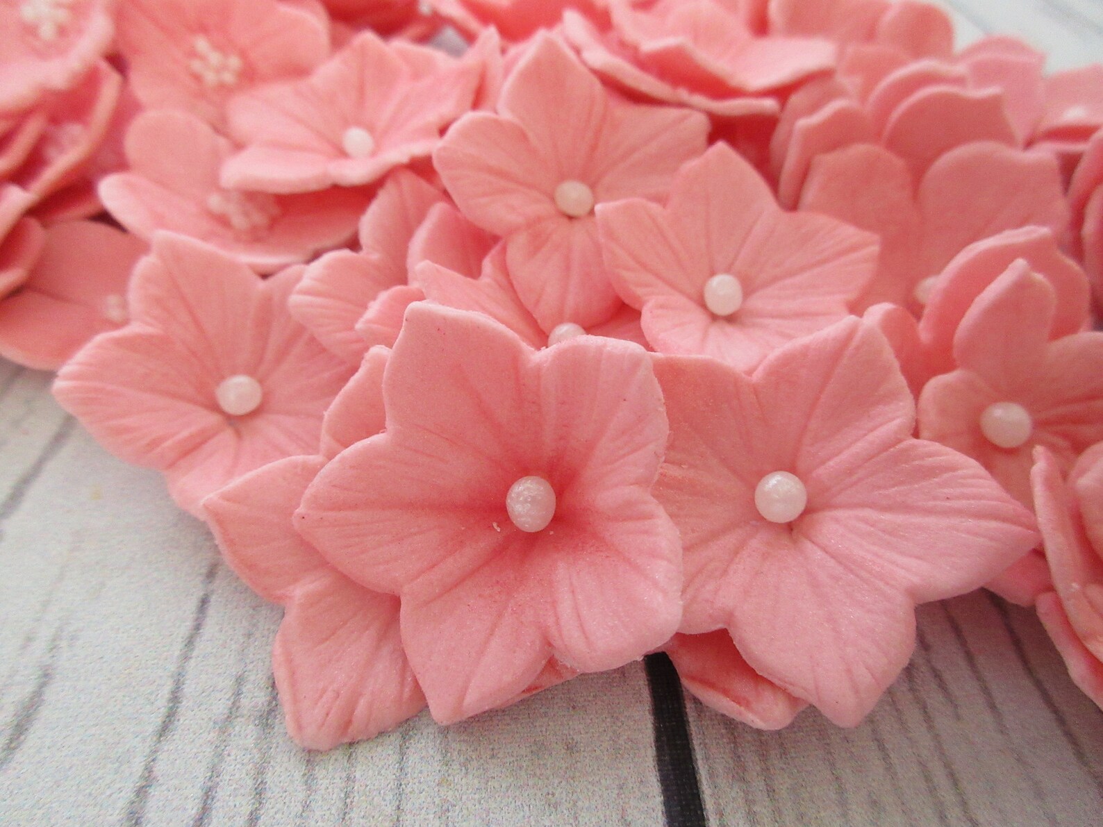Edible Pink Flowers. Pink Sugar Flowers. Edible Flowers. Etsy UK