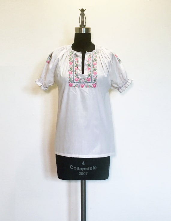 Vintage Cotton Blouse with Floral Embroidery and S