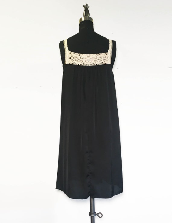 Vintage Silk Dress with Lace - image 3
