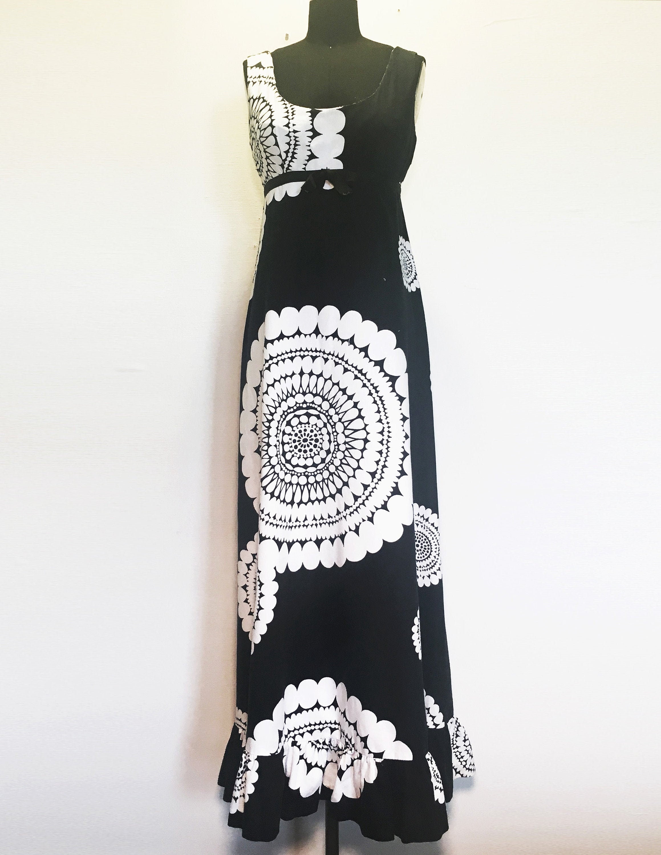 Vintage 60s Graphic Print Maxi Dress