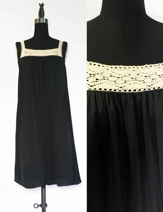 Vintage Silk Dress with Lace - image 1
