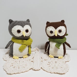 Handmade knitted Owl doll/stuffed animal for deco/Owl with muffler/toy for children/baby shower gift