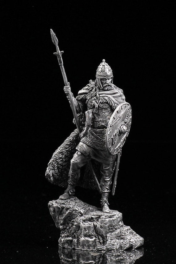 toy soldiers metal figures