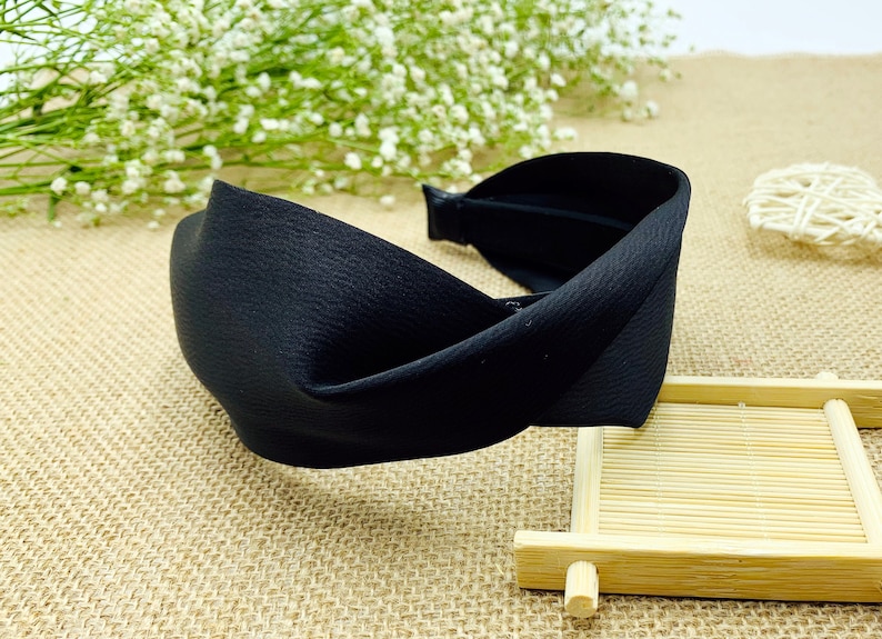 WOVEN TWIST HEADBAND THE NIGHT IS NOIR main image 1