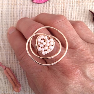Perlenring, Großer Ring für Frauen, Perlenring, Natürlicher Perlenring, Verstellbarer Ring, Süßwasserperlenring, Großer Steinring, handgemachter Ring