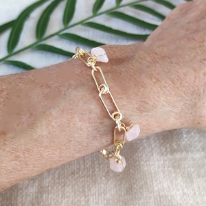 Rose quartz dainty bracelet, Rose quartz crystal bracelet, Chain link bracelet women, Rose quartz bead bracelet, Wire wrap bracelet