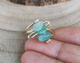 Green jade ring for women, Adjustable jade ring, Wire crystal ring, Wire wrap ring, Healing ring, Jade beaded ring, Women jade jewelry