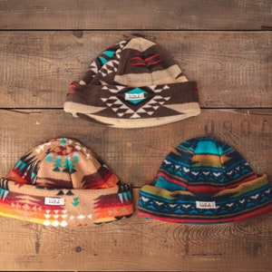 Aztekmössa. Grov mössa. Fleecehatt. Snömössa. Mysig mössa. Vinterfleecehatt. Mjuk mössa. Hippmössa. Snömössa. Aztekmössa