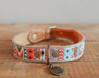 Collar de perro Turquesa Naranja Estilo Navajo.Collar de perro de cuero. Collar de perro del suroeste. Bordado de collar de perro. Collar. Collar de puntada de silla de montar.