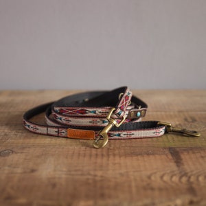 Adjustable leash for small dogs. Thin leash for dogs. Southwestern leash. Southwestern lead for dog. Free hands leash. Navajo style leash.