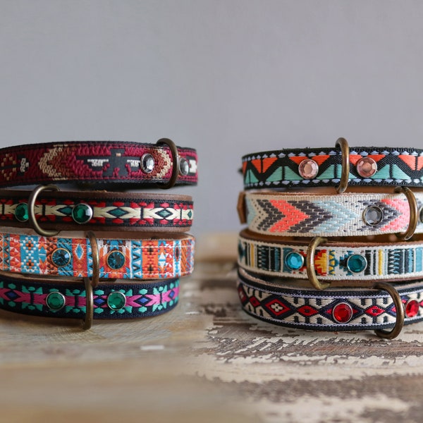 Hundehalsband im Navajo-Stil.