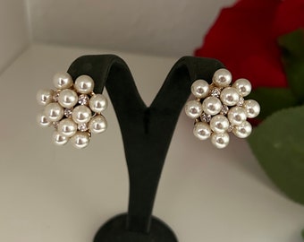 Vintage Classic Faux Pearl Cluster Clip Earrings with Sparkling Crystals