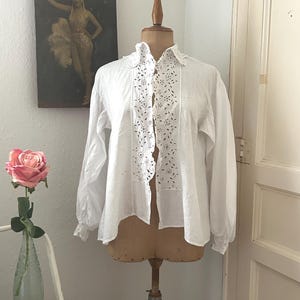 Antique Edwardian White Linen Jacket with Broderie Anglaise Lace Trim