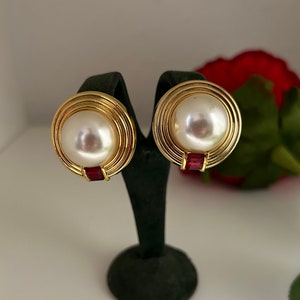 Vintage NOS Round Faux Pearl Cabochon and Gold Plated Art Deco Red Faceted Glass Jewel Round Clip Earrings, Gift for Her