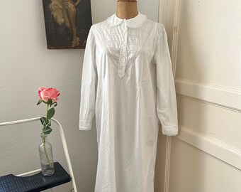 Antique Long Sleeved Maxi Length Loose Fitting White Cotton Nightgown with Peter Pan Collar