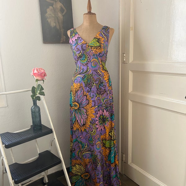 Robe longue sans manches à imprimé floral violet psychédélique des années 1970, taille moyenne