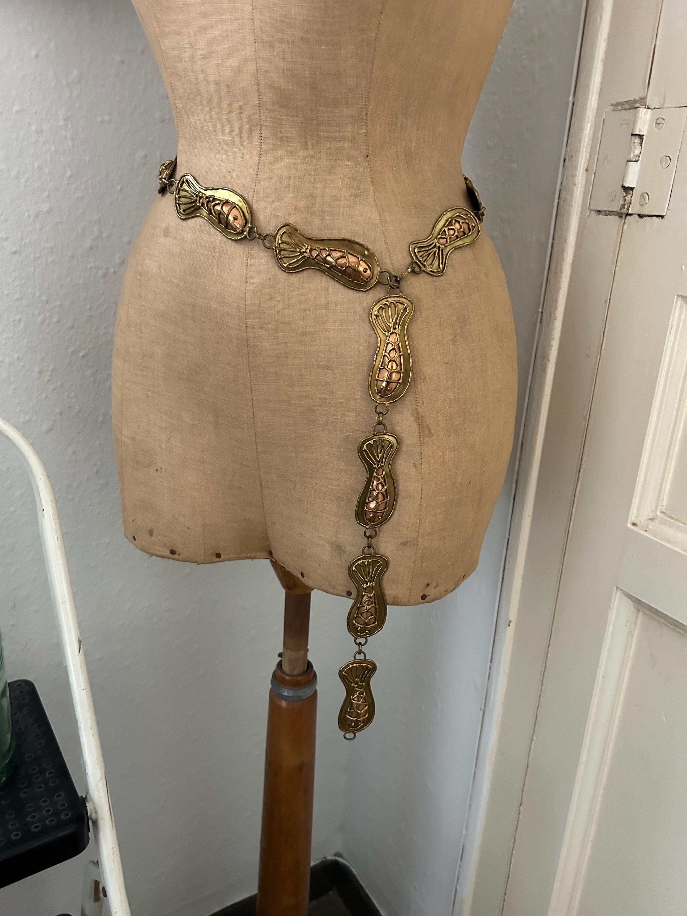 Vintage Mixed Metal Brass and Copper Fish Link Belt Made in  display picture 2