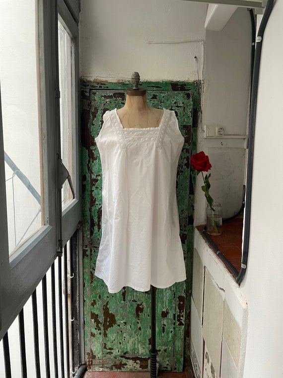 Antique Edwardian Sleeveless Embroidered Lace Whi… - image 1