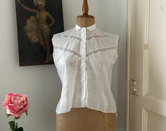 1930s Vintage Musselin-Bluse aus Baumwolle: Handgemachtes Top mit Spitzeneinsatz, Grösse S
