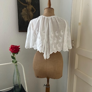 Antique White Cotton Eyelet Shawl with Embroidered Ribbon Bows