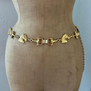 Vintage Gold Tone Equestrian Horse Head Chain Link Belt  display picture 1