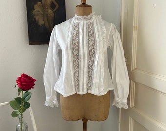 Camicetta copri-corsetto edoardiana antica con maniche lunghe a sbuffo e finiture in pizzo