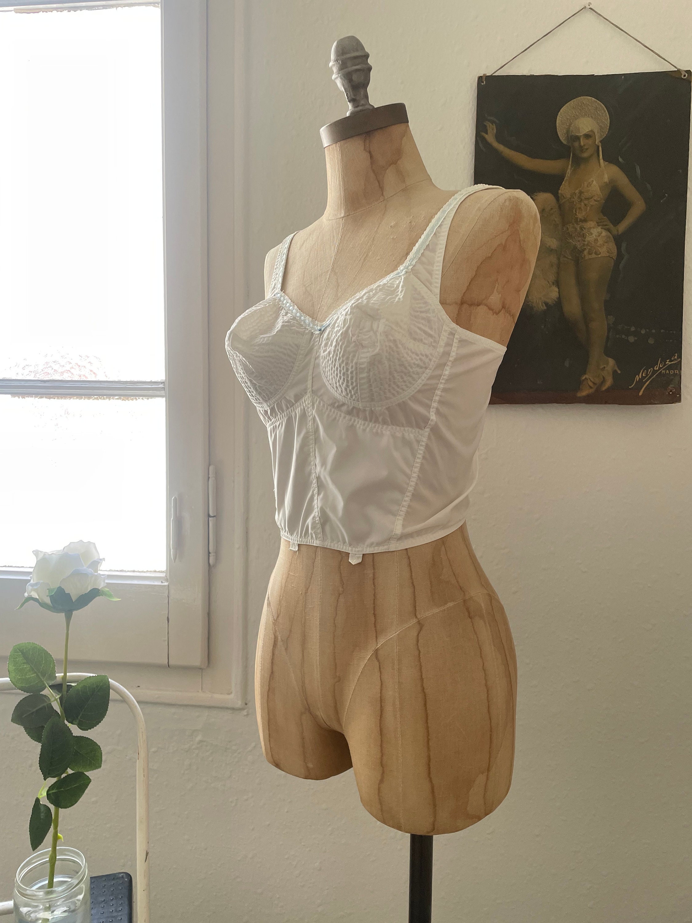 Vintage 1960s White Bullet Bra, 60s Long Line Bra W/ Back Hook