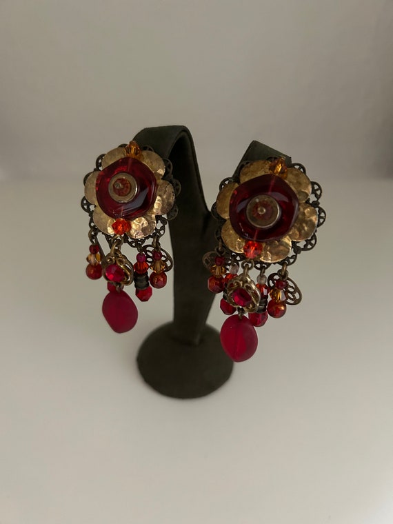 Vintage Artisanal Red Flower Dangle Clip Earrings… - image 3