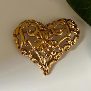 Vintage Christian Lacroix Gold Heart Brooch - Etsy