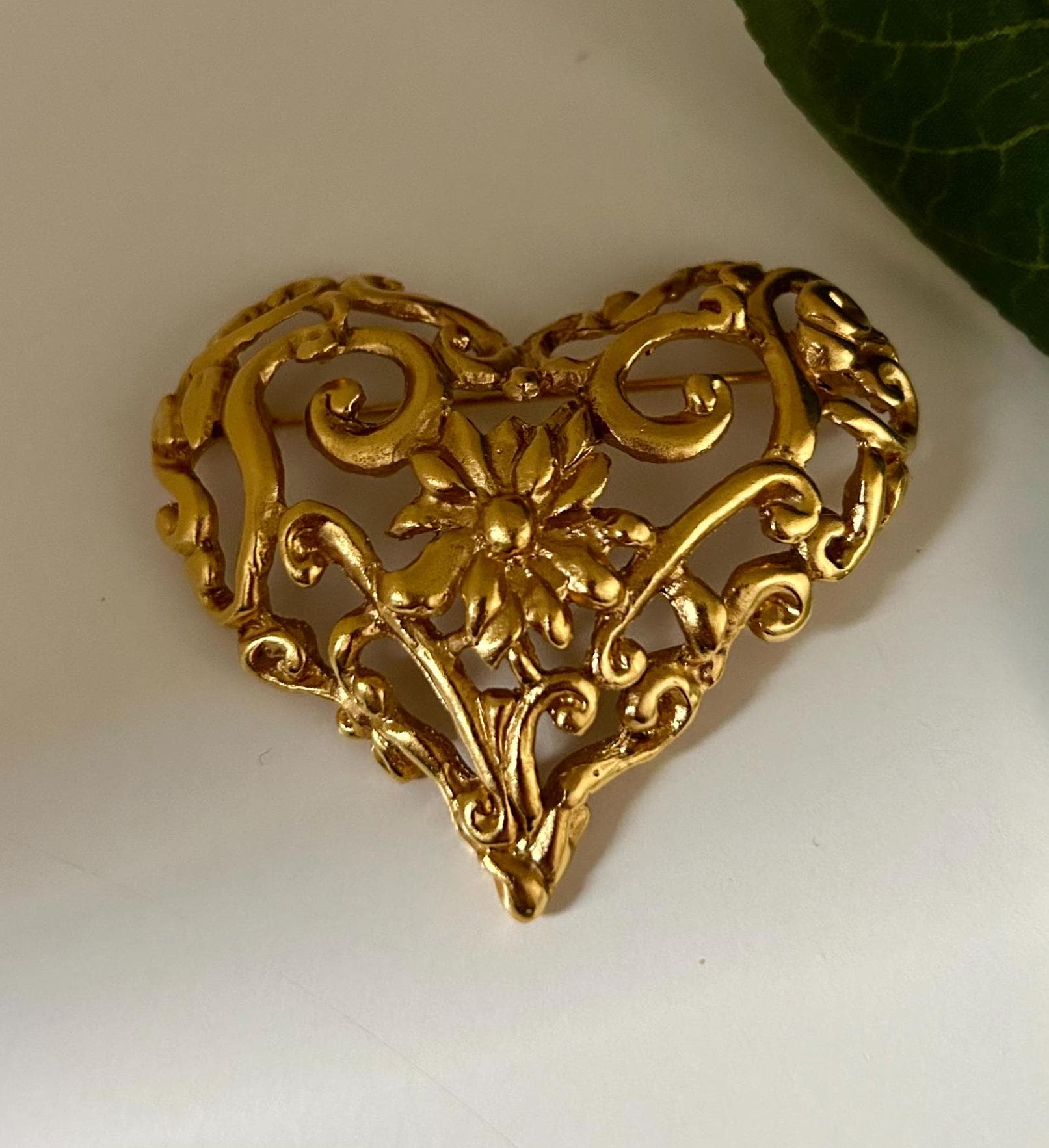 Vintage Christian Lacroix Gold Heart Brooch - Etsy