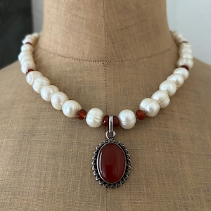 Vintage Cultured Pearl Collar Necklace with Carnelian Gemstone Pendant