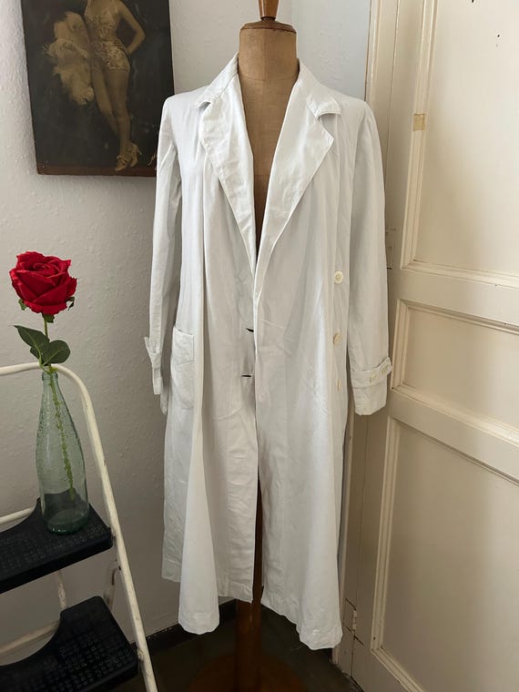Antique 1920s White Sturdy Cotton Doctor's Coat Lab Jacket