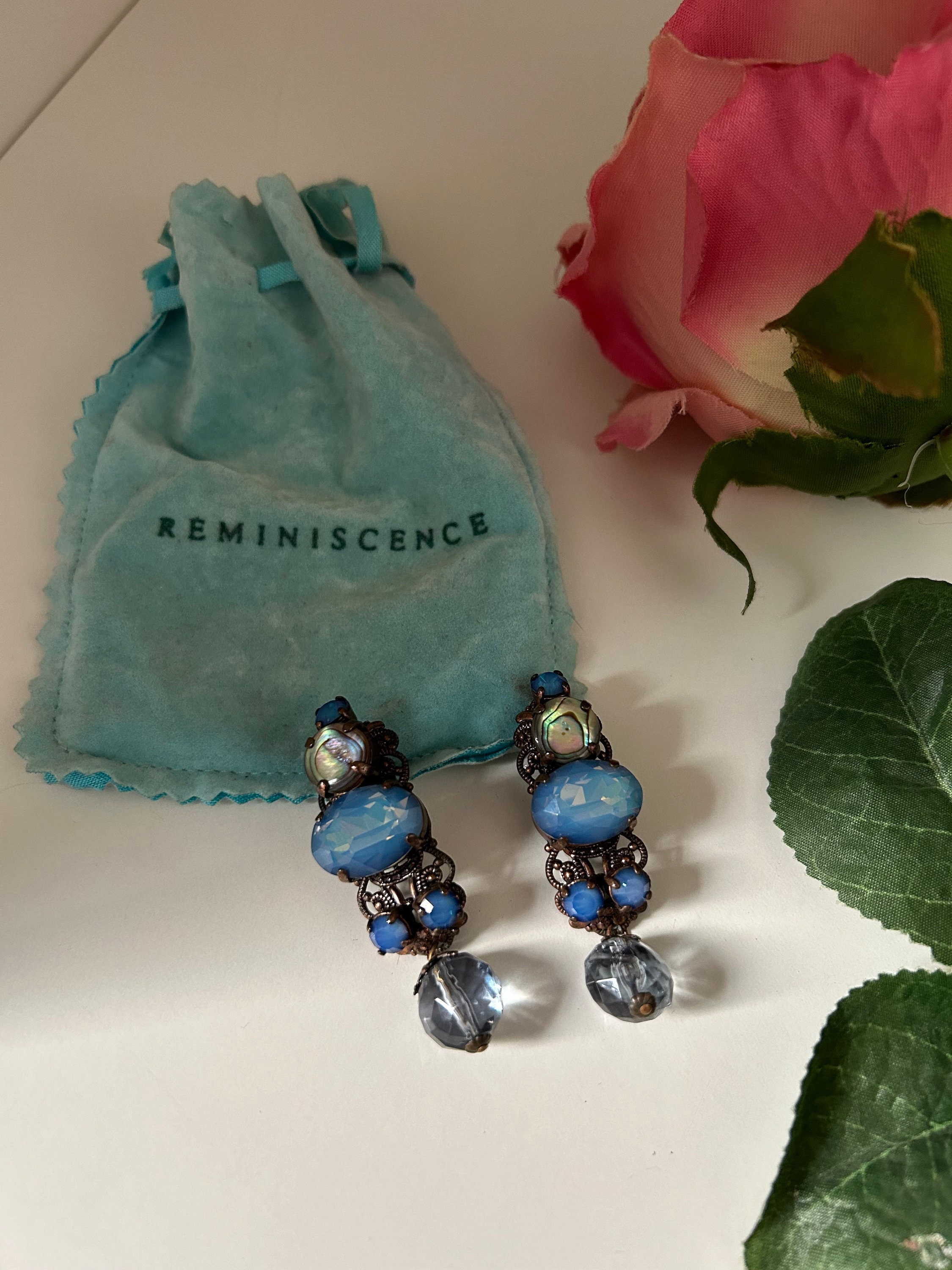 Boucles D'oreilles Pendantes Vintage ZOE COSTE - Cabochon Rubis Verre, Doré, Fermoir Clips