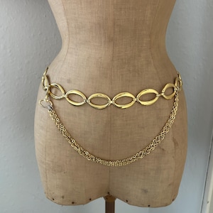 Vintage 80s Gold Tone Oval Link Chain Belt With Multi Strand  display picture 2