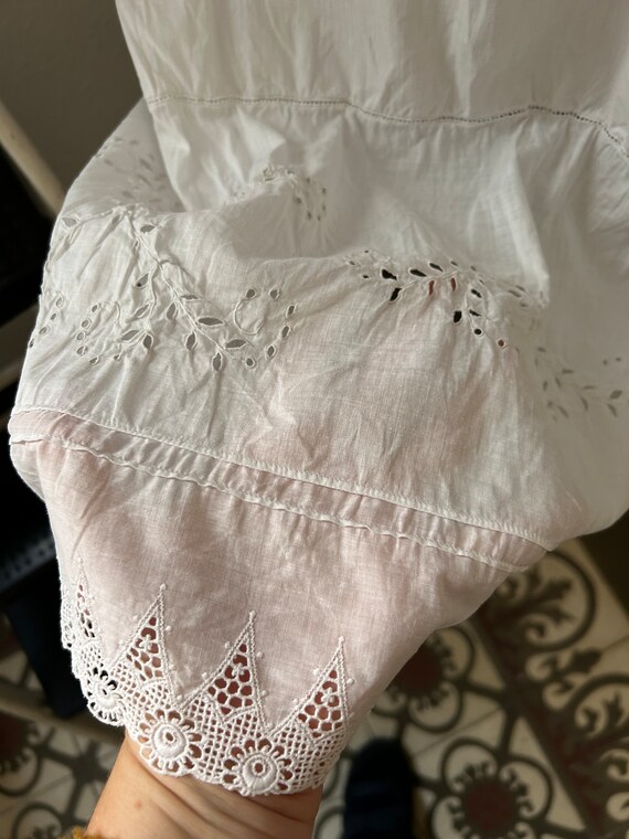 Antique 1920s White Cotton Broderie Anglaise Flap… - image 3