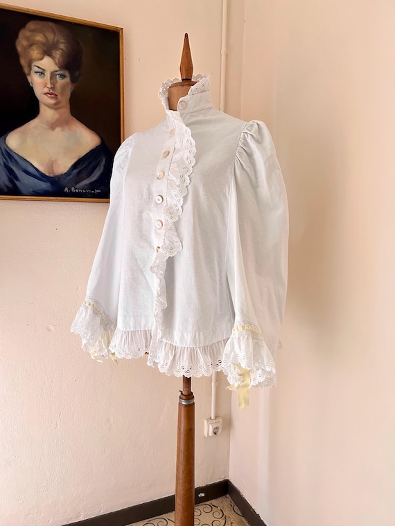 Victorian White Cotton Piqué Broderie Anglaise Trim Cloak with Yellow Ribbons