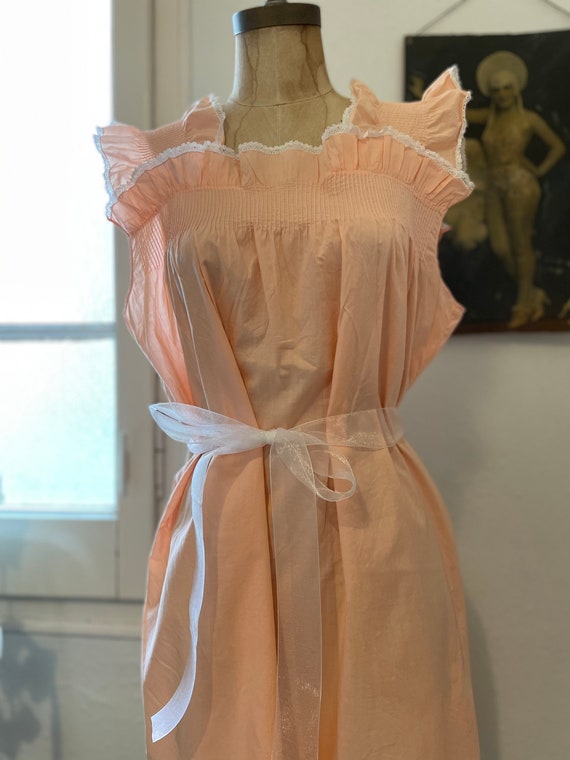 Vintage 1930s Peach Cotton Flutter Sleeve Nightgo… - image 3