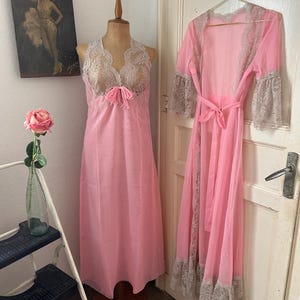 Vintage 1960s Handmade Luxury Pink Voile and Lace Nightgown and Robe Peignoir Set Size Small/Medium