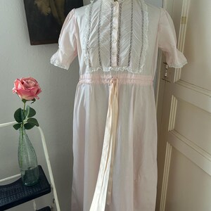 Vintage Rosa Baumwolle Nachthemd mit Puffärmeln, Spanische Dessous Bild 9